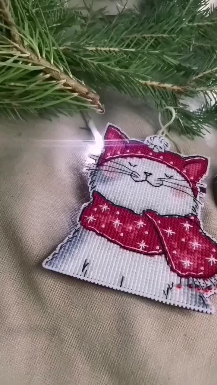 Елочная игрушка вышитая крестиком🎄