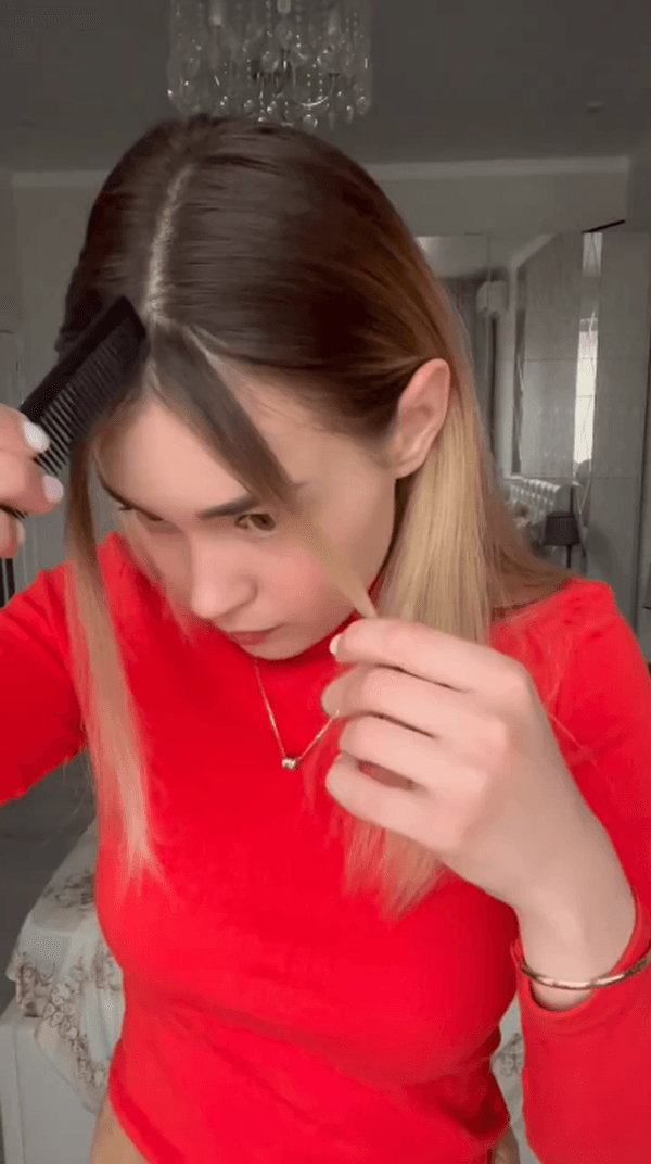 I cut my hair!😱 How to make Korean bangs💇‍♀️ Как сделать корейскую челку #hair #korea #hairstyle