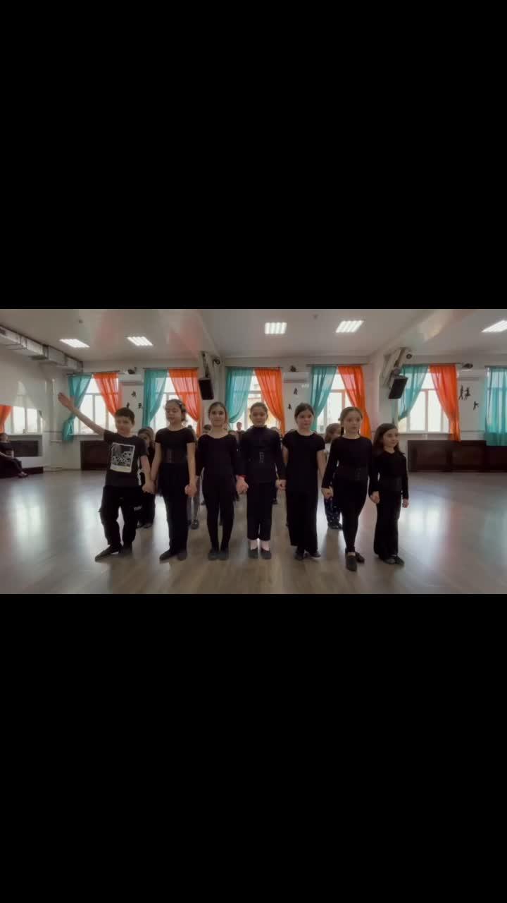 лайки: 609.видео в от пользователя dance_studio_javakhk (@dance_studio_javakhk): «наши старательные дети 🐣🔥 #танцы #армения #армянскиетанцы #детитанцоры #дети #армяне».оригинальный звук - dance_studio_javakhk.