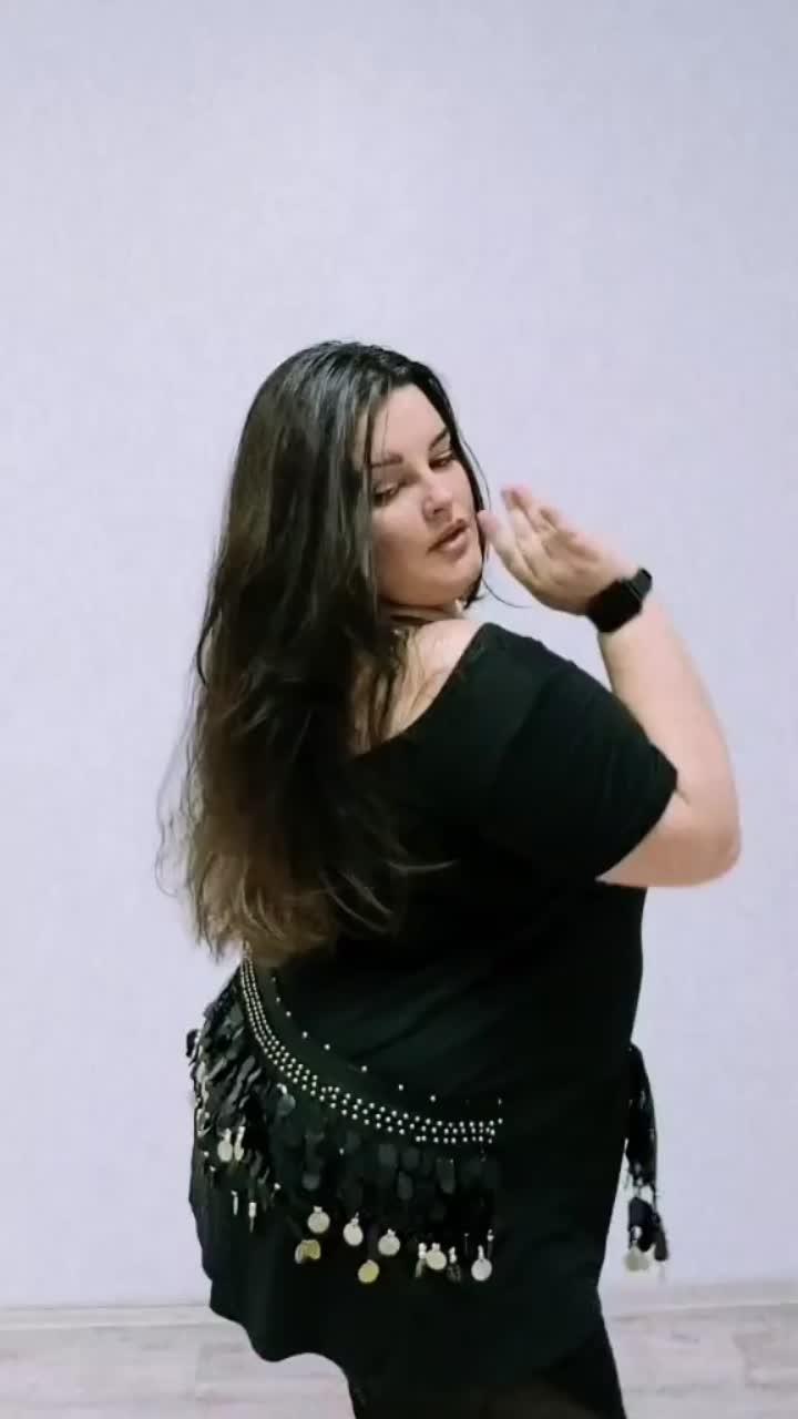 лайки: 102.видео в от пользователя layla amar (@laylaamar.ru): «#bellydance #танецживота #восточныетанцы #orientaldance #tablasolo #darbuka #plussizedancer #curvybodies».оригинальный звук - layla amar.