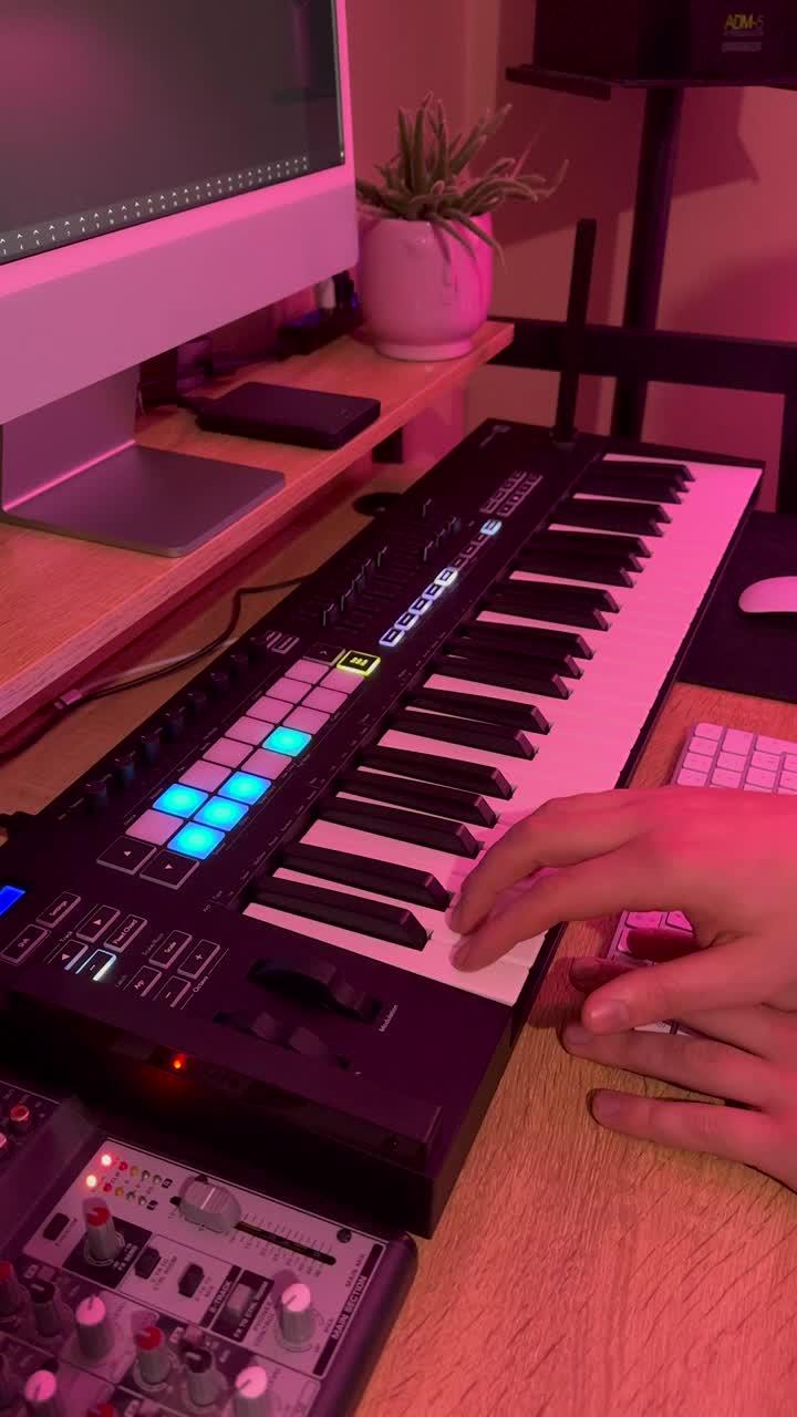 a synth cover of 'gimme! gimme! gimme! (a man after midnight) by abba. don't forget to subscribe! my gear*: ~ midi keyboard - novation launchkey 49: ~ audio - ni komplete audio 6: ~ imac m1: ~ music rhythm lights: *links above are affiliate links - means i receive a percentage of the revenue made from purchasing products thro
