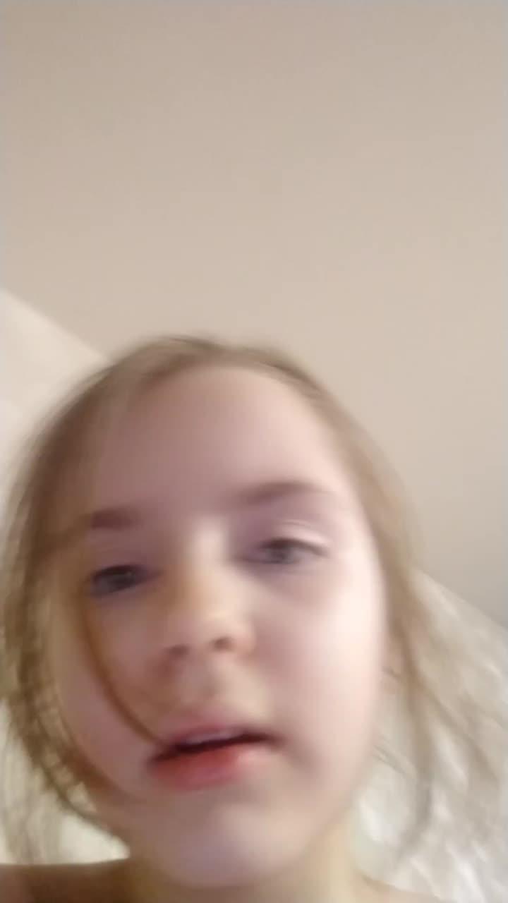телепортируюсь к концу ☹️ ну я всё равно вас люблю ❤️