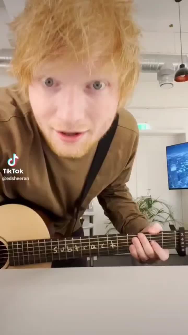 a cool video of ed sheeran sharing how to play 1 of his songs. #edsheeran #guitarist #guitar #guitarplayer #musicproducer #chords #learnguitar