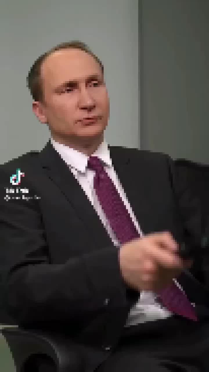 Путин танцует
