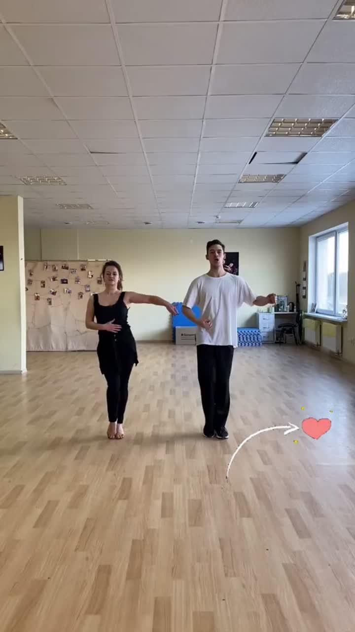 лайки: 542.видео в от пользователя julia soldatova (@elegance_dance): «учим основы💃 #бальныетанцы #танцыобучалки #урокитанцев #юлиясолдатова #chachacha #latindance #wdsf #jive #samba».подпишись - julia soldatova.