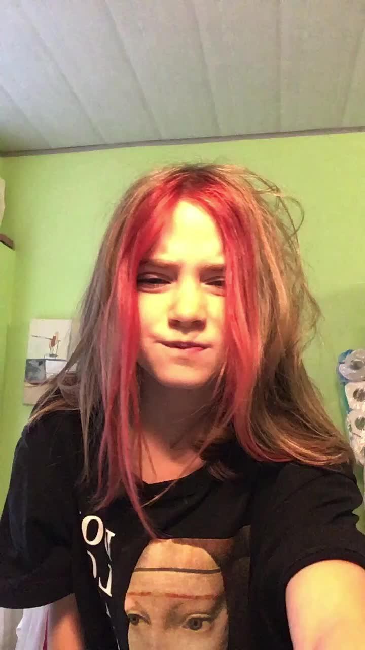 Хахаха школьница
