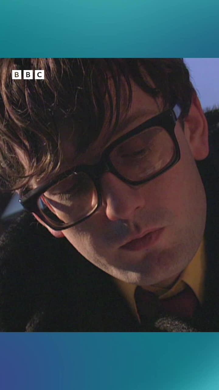 pulp frontman jarvis cocker explains appeals to him - and disappoints him - about pop music. this clip is from no sleep till sheffield, originally broadcast 23 december, 1995. #shorts #short
