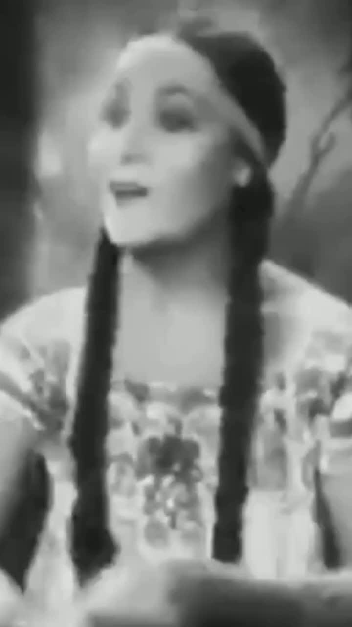 ✅ 🔴dolores del ´rio sin duda una de las actrices más grandes no solo de la época de de oro mexicano sino también de el de hollywood que supo conquistar con su talento y su belleza. ¿de dónde salió lo de su rivalidad con maría félix? oficial: @asifueshow official: maría de los dolores asúnsolo y lópez