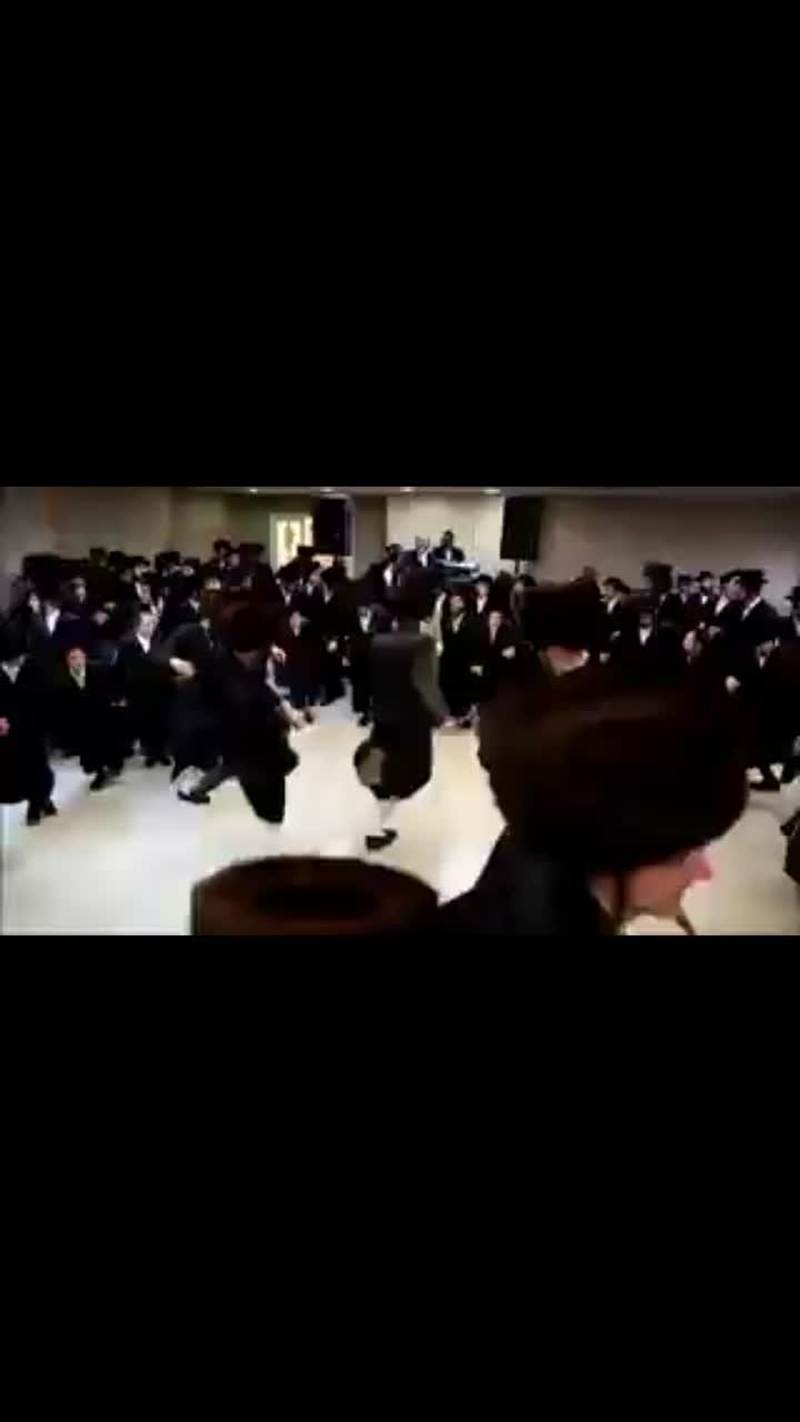 лайки: 246.видео в от пользователя angelina f.s.👸 (@_angel_valerevich_): «#хочуврек #рекомендации #танцы#евреивтанцах#еврейские_танцы».оригинальный звук - angelina f.s.👸.