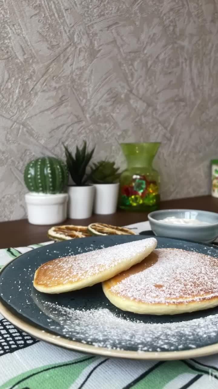 Панкейки с шоколадкой внутри))🍫🥞