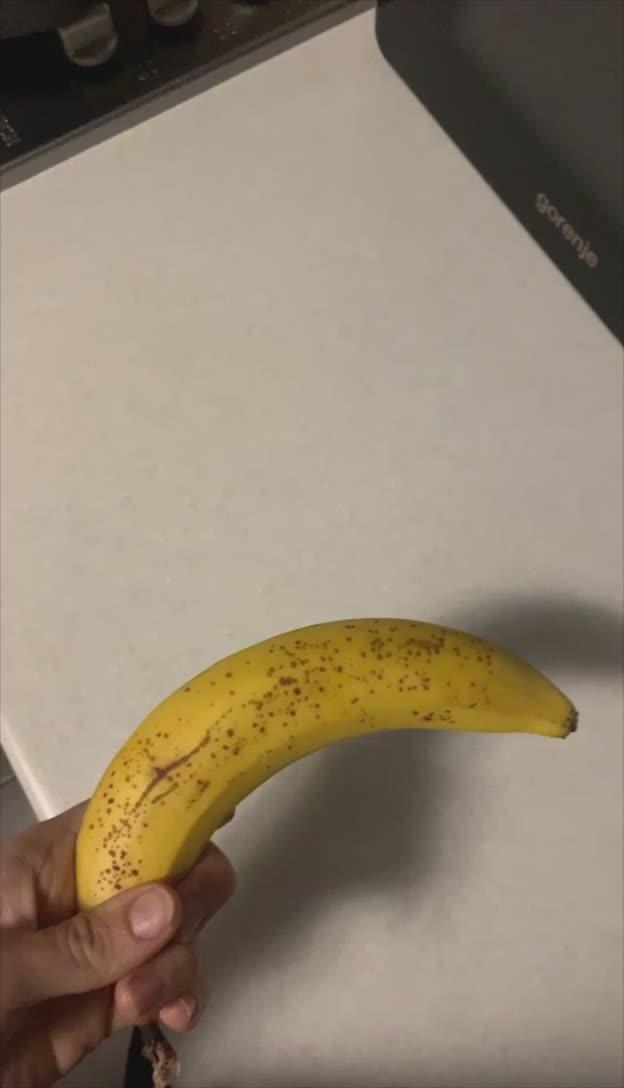 Иногда банан это просто банан)