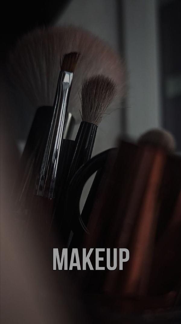 Сделать туториал на брови или на эти стрелки? #макияж #makeup #бьюти #beauty #красныегубы #стрелки #визаж