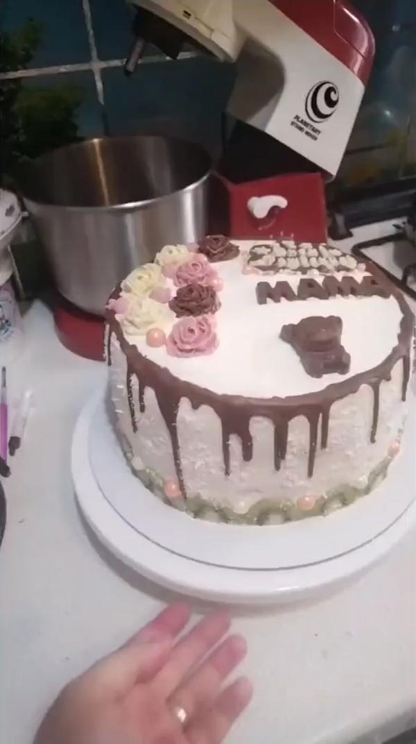 Торт для мамы на день рождения
#рек #топ #выпечка #семья #мама