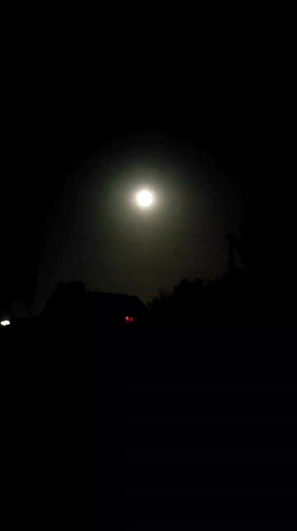 луна очень красивая #луна #ночь #красота