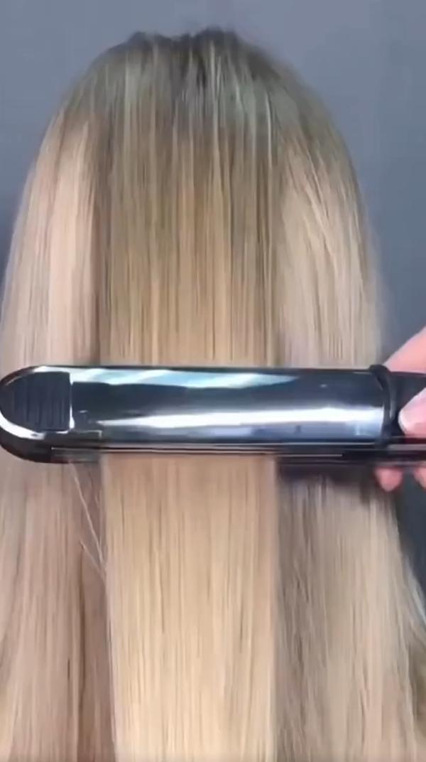 Прическа для длинных волос #прическа #прическасвоимируками #прическанакаждыйдень #красота