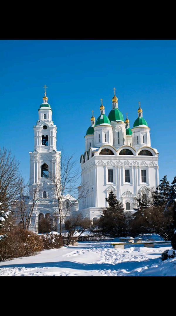 Кафедральный собор Успения Пресвятой Богородицы 
Город Астрахань 
Астраханская область!